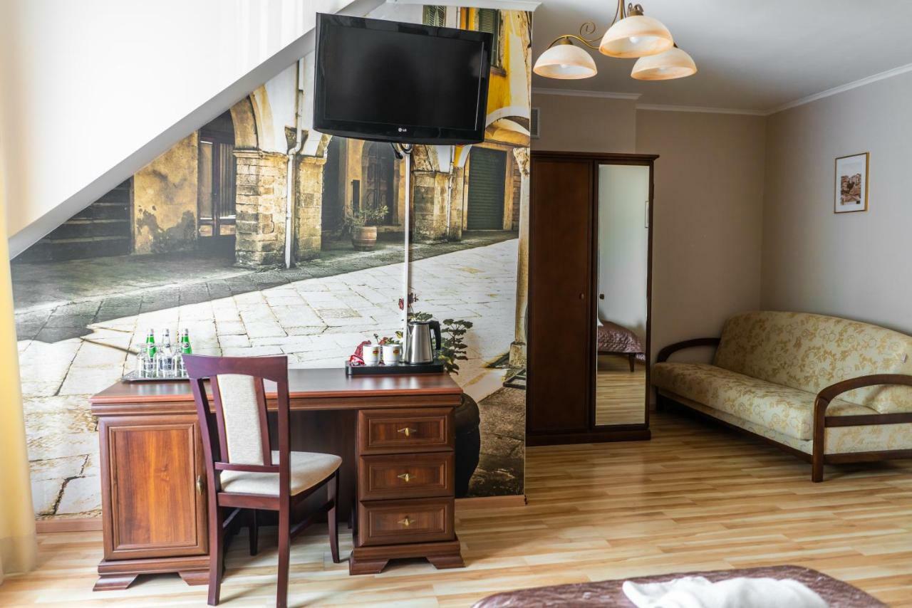 Dworek Helena Biała Podlaska Exteriér fotografie